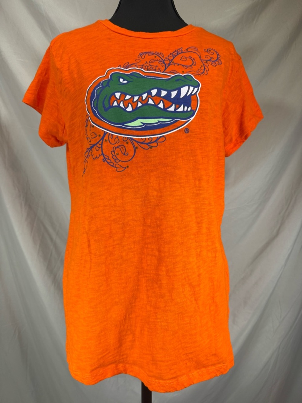 NCAA- Emerson Street Florida Gators T-Shirt 🐊 Women’s Large‎